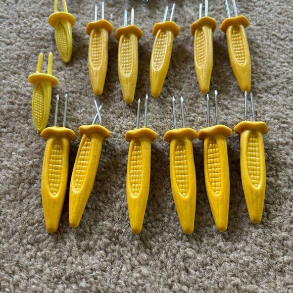 Lot of Corn Cob Cob Holders - Picture 5 of 6